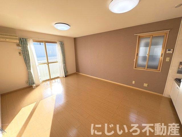 ディアコートBの居間・リビング