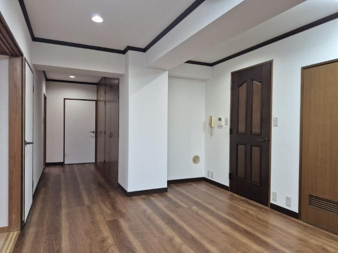 五宝堂ビルの居間・リビング