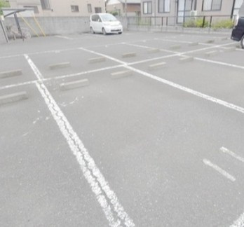 ＲＹＵ四番館の駐車場