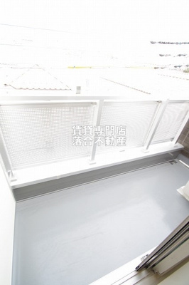 【バルコニー】 | リブリ・カーサ・フェリーチェⅢ | 開放的なバルコニー