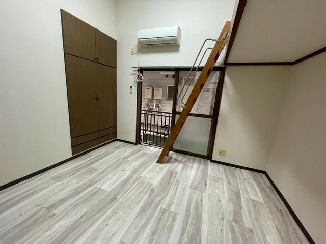 カームハイツⅡの洋室