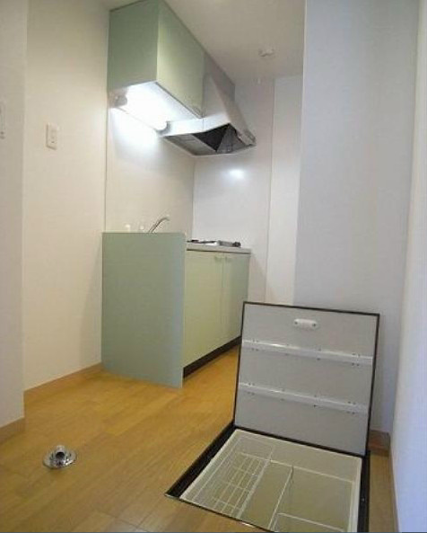 アサンテサーナの玄関