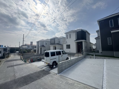 【前面道路含む現地写真】 | 八重瀬町新城Ⅲ（全5棟）C・D・E号棟 | ※北東側公道4m♪