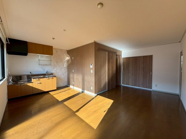 クレスト安室の居間・リビング