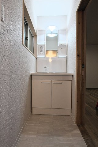 【独立洗面台】