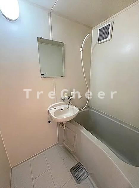 アスコット神楽坂の浴室