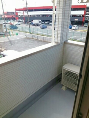 【バルコニー】 | グランベルテⅤ | 落ち着いた時間を過ごせるバルコニーです