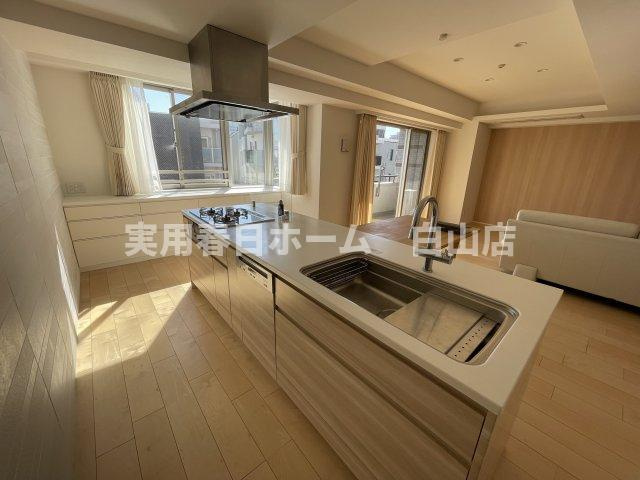 【居間・リビング】