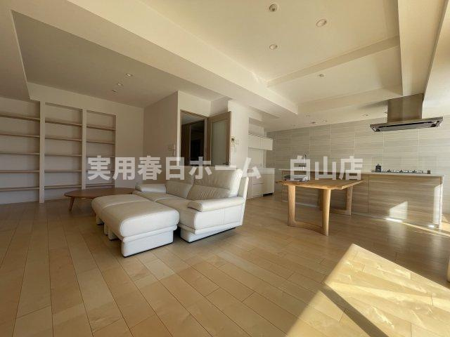 【居間・リビング】