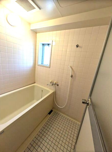 日映マンションⅡの浴室