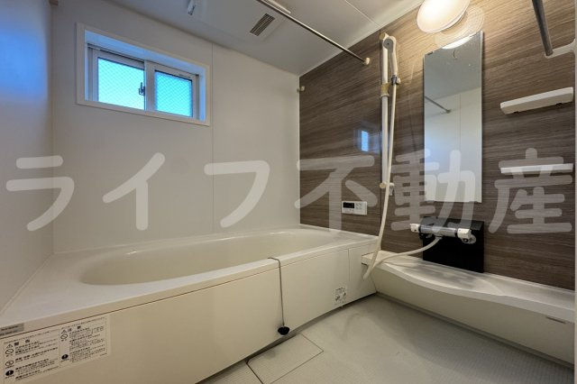 プリムローズの浴室|日々の疲れを癒すお風呂付です