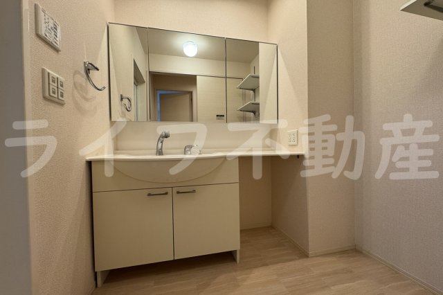 プリムローズの独立洗面台|使いやすい独立洗面台です