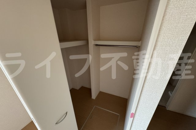 プリムローズの収納|こまごまとしたものを収納できそうですね