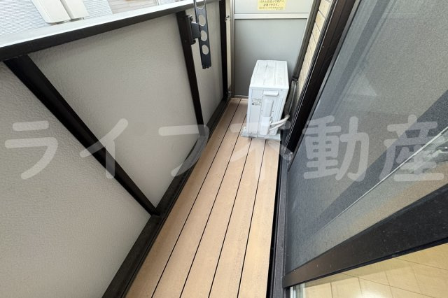 プリムローズのバルコニー|お洗濯にも便利なバルコニー付き