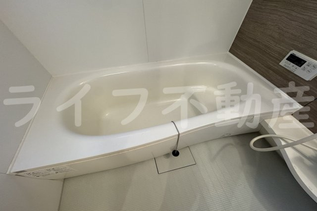 プリムローズの浴室|日々の疲れを癒すお風呂付です