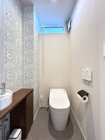 中古住宅　一日市場4丁目のトイレ