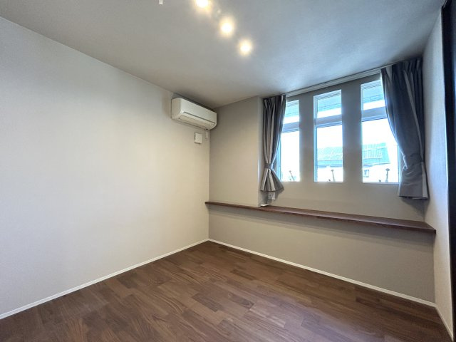 中古住宅　一日市場4丁目の洋室