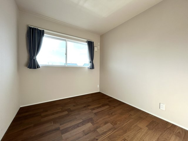 中古住宅　一日市場4丁目の洋室