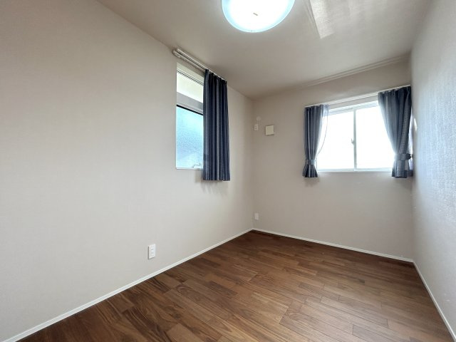 中古住宅　一日市場4丁目の洋室