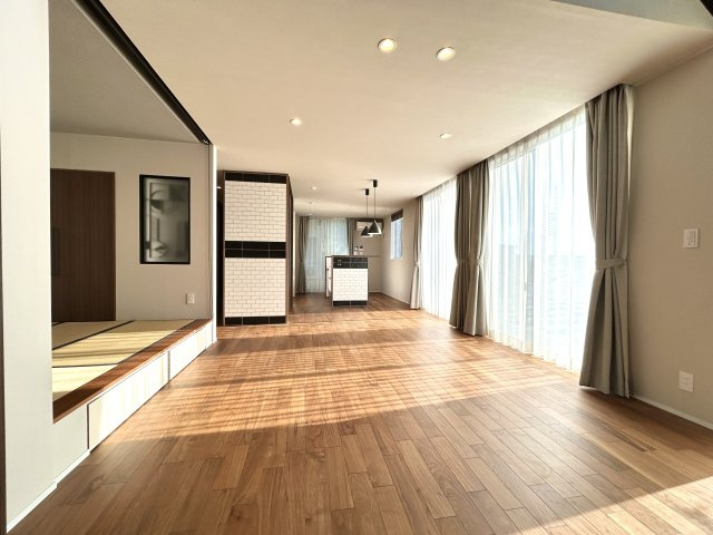 中古住宅　一日市場4丁目の居間・リビング