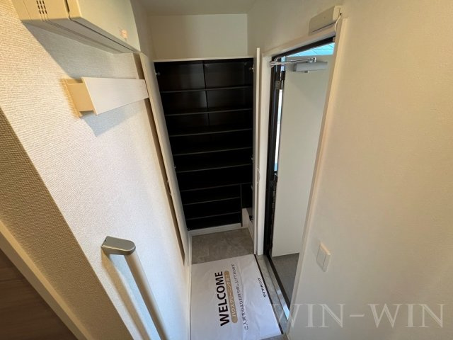 ヴェール柱の玄関