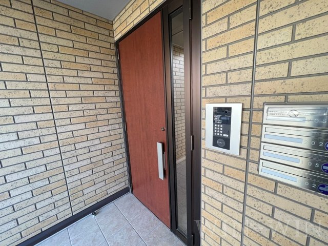 ヴェール柱のエントランス