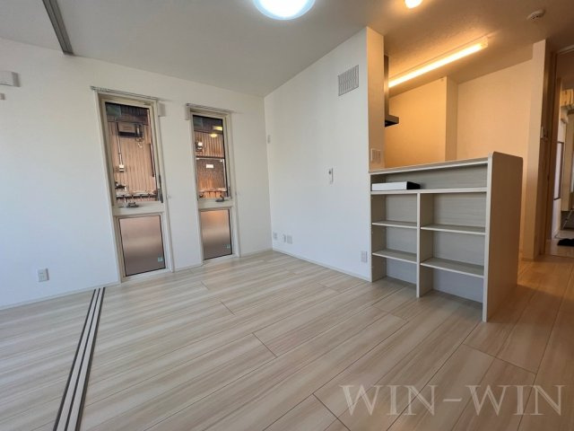 ヴェール柱の居間・リビング