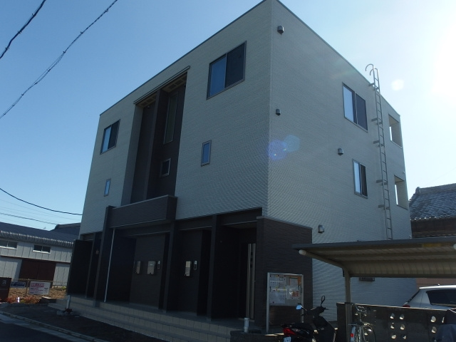 スクエアAの外観