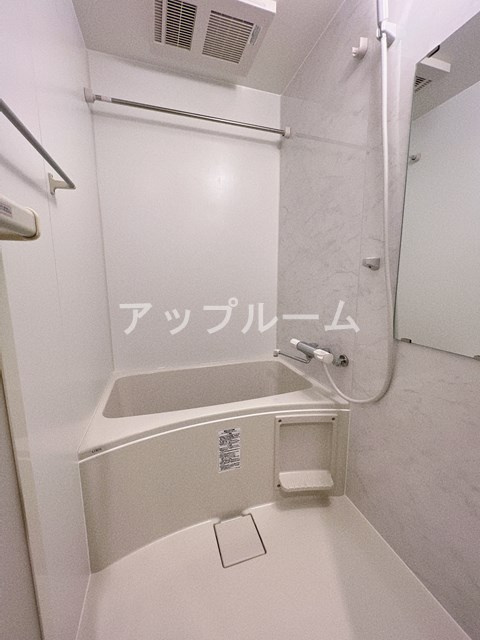 春日井市勝川町６丁目の賃貸マンションの浴室