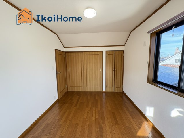 明石市藤江　中古戸建の子供部屋|【ホームページに現地動画掲載中】●年中無休：当日予約可●収納が広く、荷物が多いお子様なども安心です。