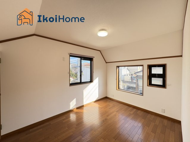 明石市藤江　中古戸建の子供部屋|【ホームページに現地動画掲載中】●年中無休：当日予約可●2面採光で明るい空間になっております！