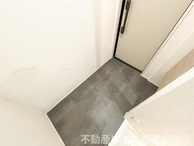 エスタブレ平野西の玄関