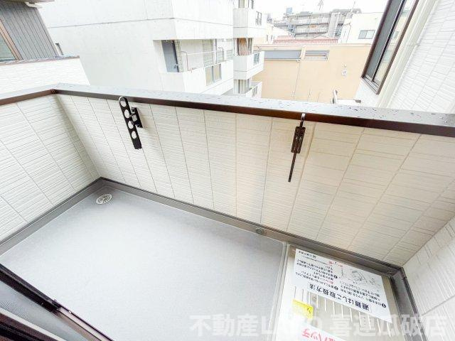 エスタブレ平野西のバルコニー