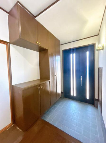 売中古戸建　中央区中島一丁目の玄関