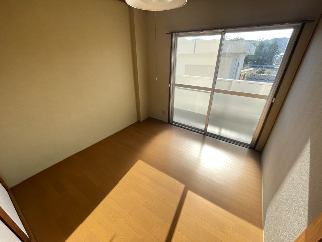 【寝室】 | ゆとりの広さです