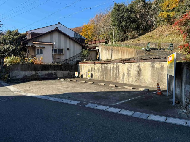 ６４８２３　岐阜市上加納山土地の外観