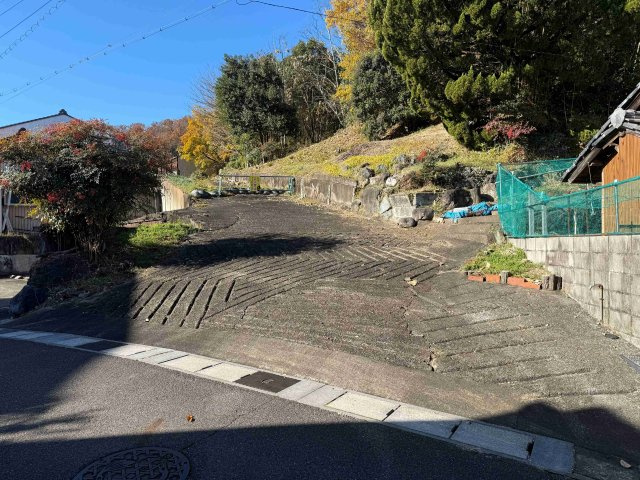 ６４８２３　岐阜市上加納山土地の外観