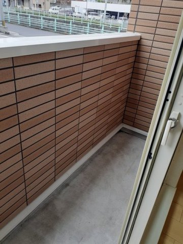 【バルコニー】