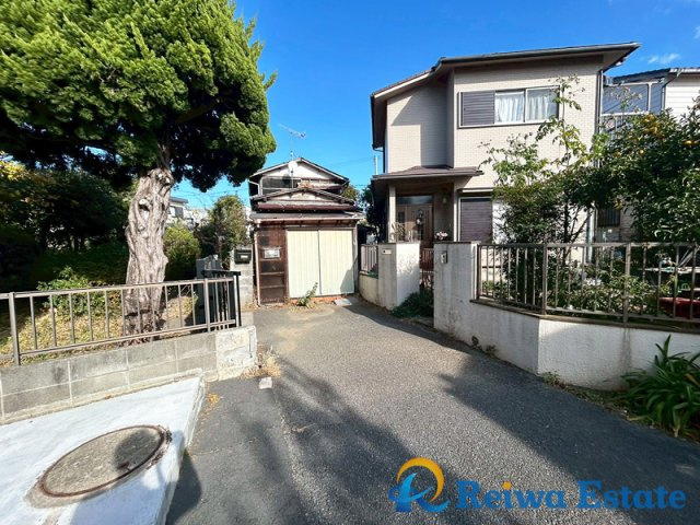 売地　茅ヶ崎市共恵2丁目の前面道路含む現地写真