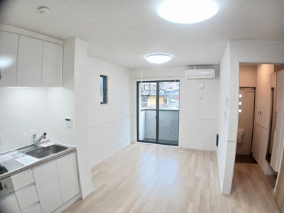 【居間・リビング】 | クレインコート | 居間です