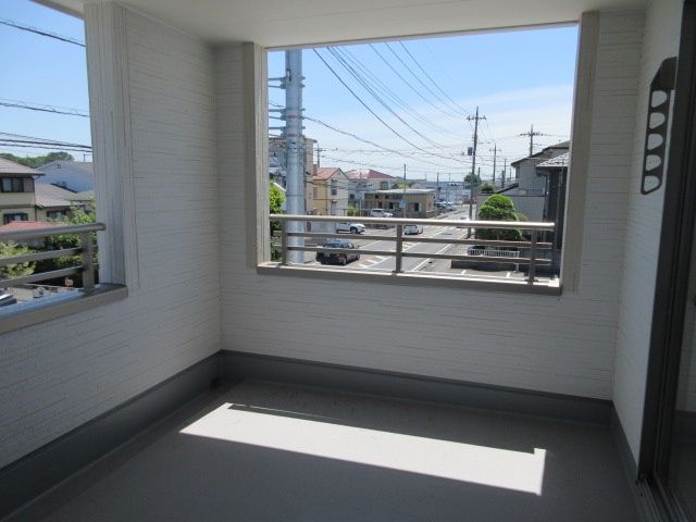 【仲介手数料無料】新築戸建　熊谷市万平町2-164（全4棟）のバルコニー