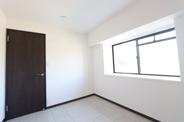 エール中島（１Ａ）の洋室