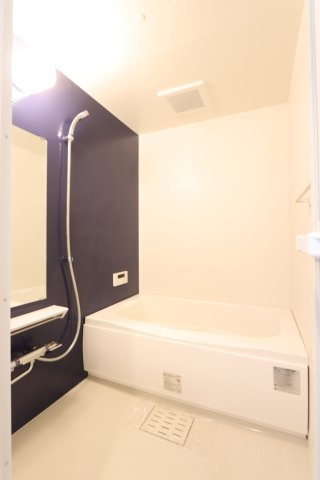 エール中島（１Ａ）の浴室|同タイプの別物件です。色など異なる場合は現状優先となります。