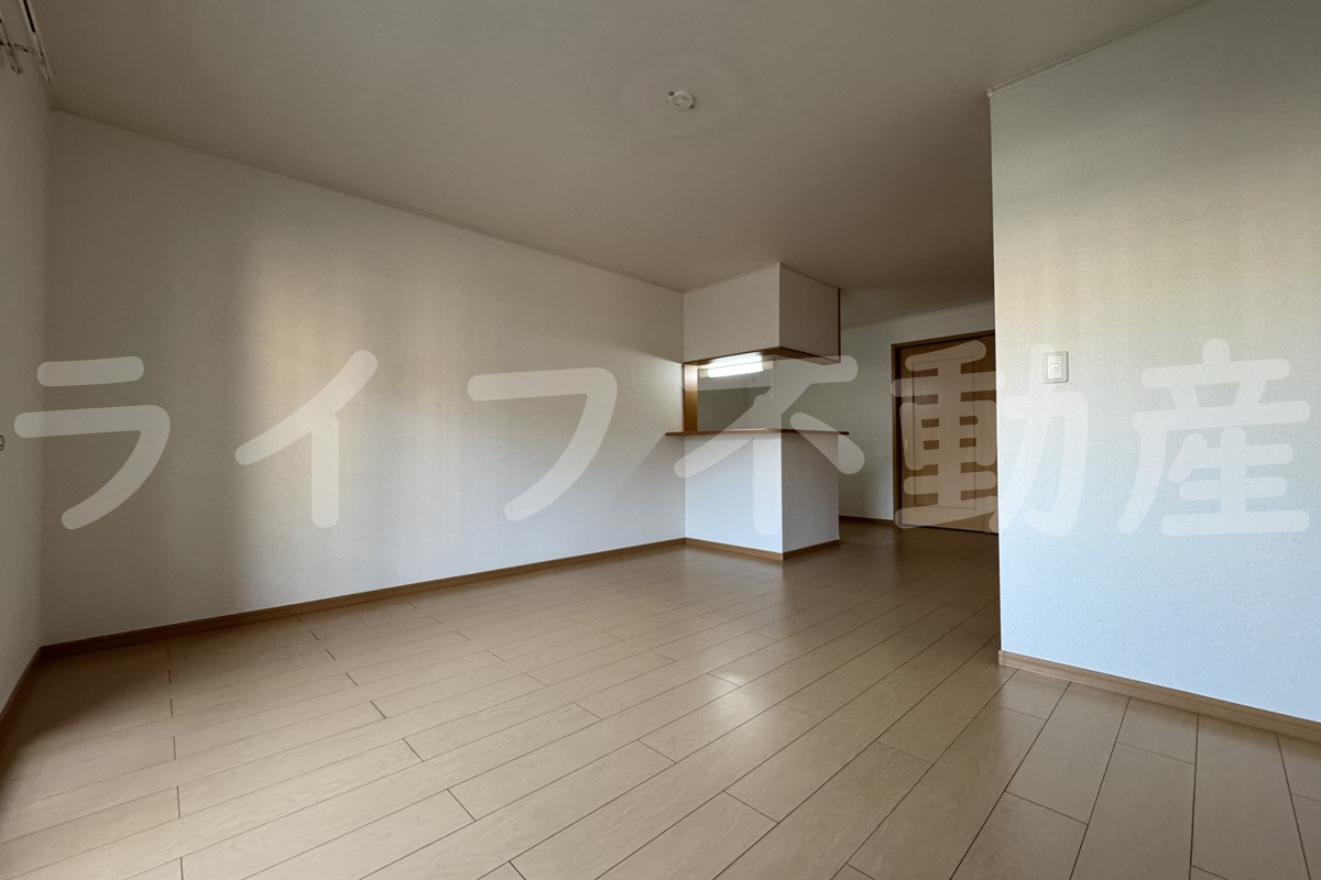 メゾン・みのうらの洋室|明るい洋室です