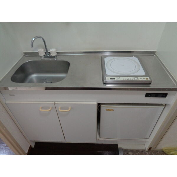 東和マンション広小路のキッチン