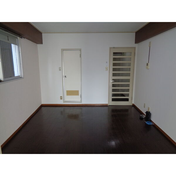 東和マンション広小路の居間・リビング