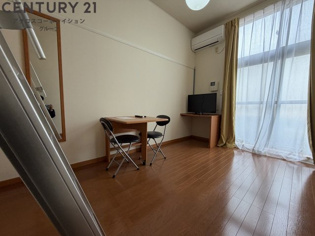 レオパレスTakarazukaの居間