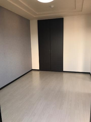 グランディール一万城の内装|南側洋室