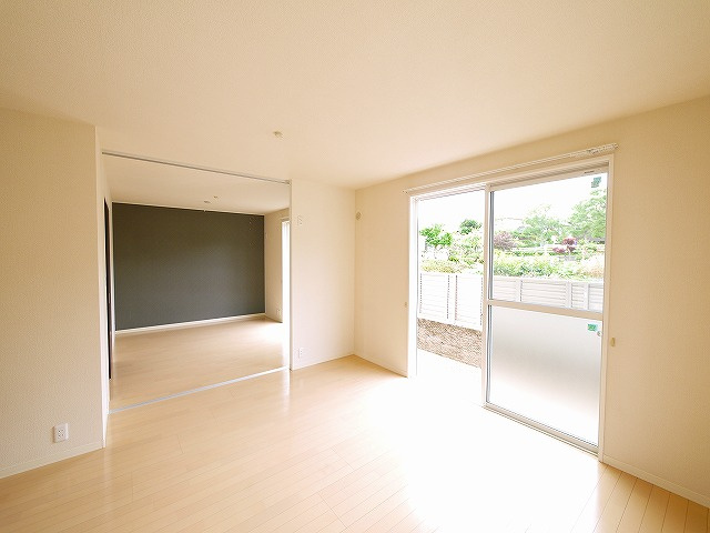 グランディール六条緑町の居間・リビング|おしゃれな居間です