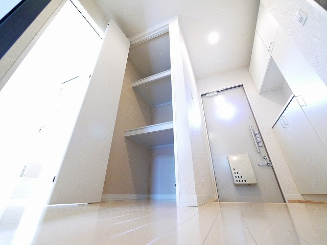 グランディール六条緑町の収納|専用の収納スペースです